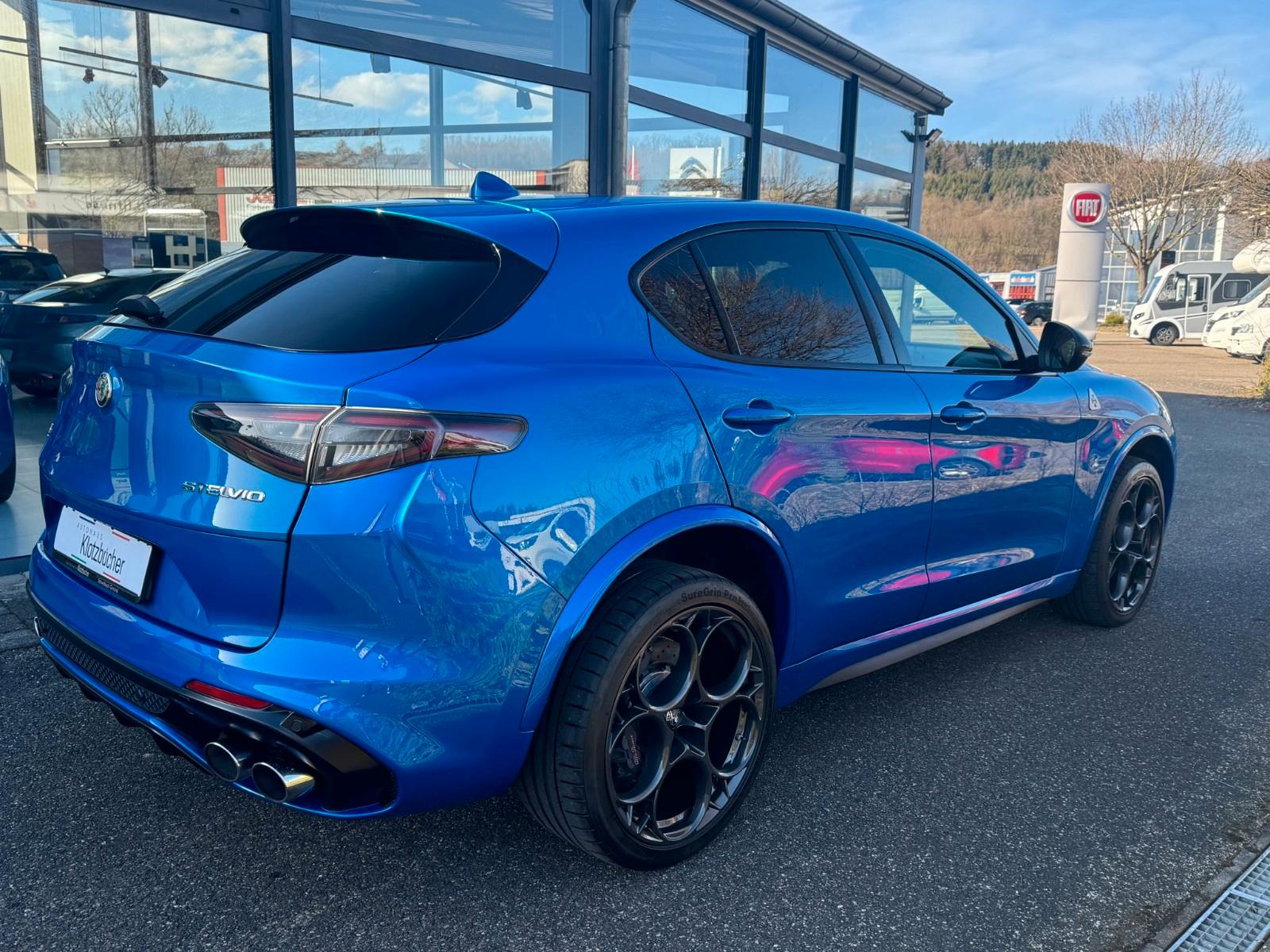 Alfa Romeo Stelvio Q4 Quadrifoglio