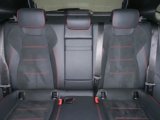 Mercedes-Benz EQA 300 4MATIC AMG Line