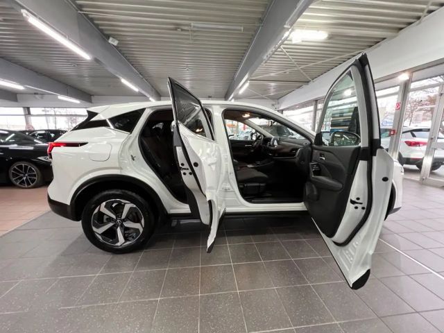 Nissan Qashqai 1.3 Connecta Ambiente+360°+uvm.