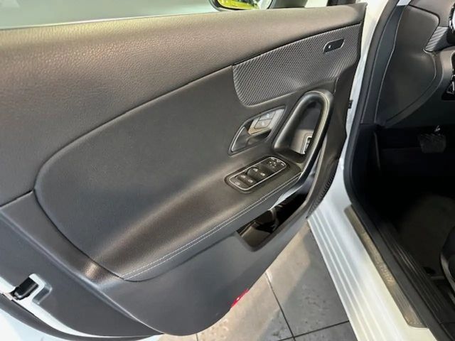 Mercedes-Benz A 180 Progressive