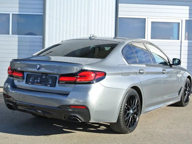 BMW 530 530e M-Sport Sedan xDrive