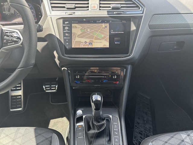 Volkswagen Tiguan 4Motion DSG R-Line