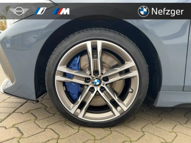 BMW 135 135i Sedan xDrive