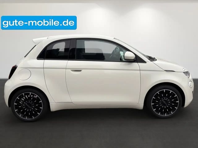 Fiat 500e 3+1 | 42kWh | CarPlay | Tempomat