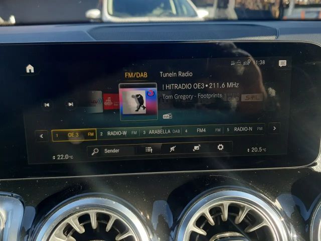 Mercedes-Benz EQB 250