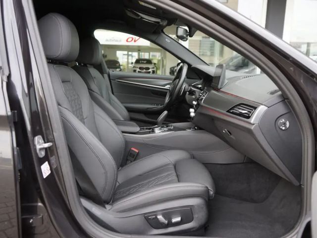 BMW 530 530i M-Sport xDrive