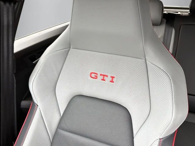Volkswagen Golf GTI Style