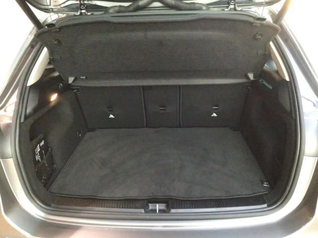 Mercedes-Benz B 200 Progressive