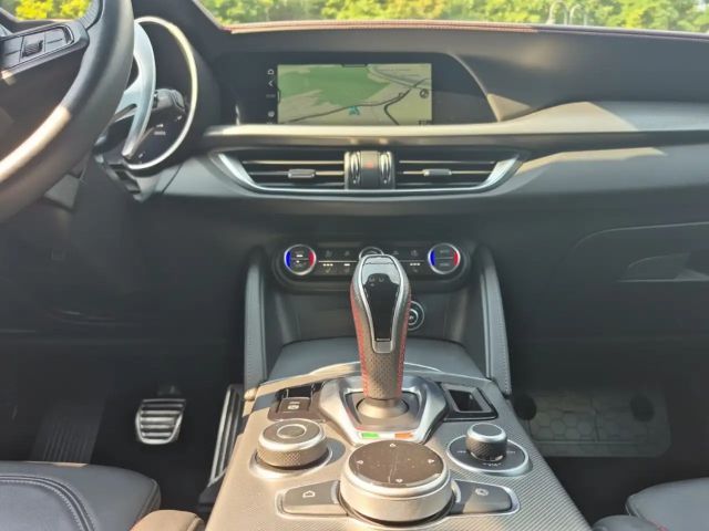 Alfa Romeo Stelvio Q4