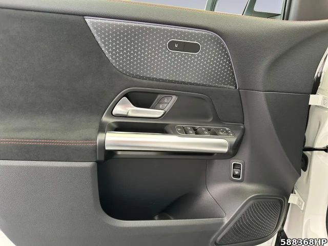 Mercedes-Benz EQA 300 4MATIC AMG Line