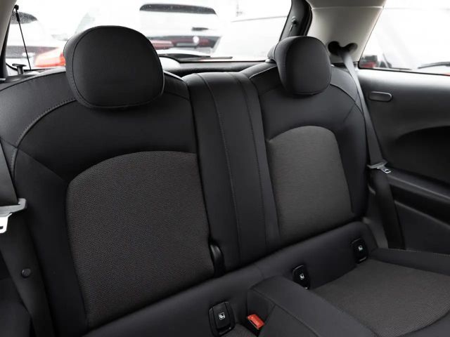 MINI Cooper Essential Trim FACEL. LED SHZ PDC