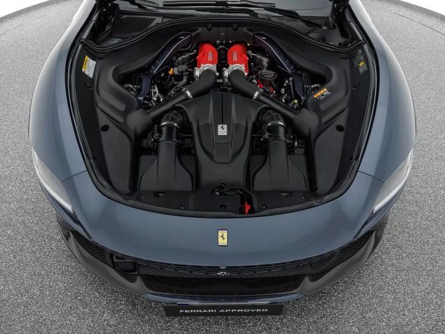 Ferrari Roma Spider