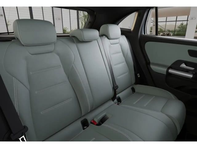 Mercedes-Benz GLA 200 AMG Line