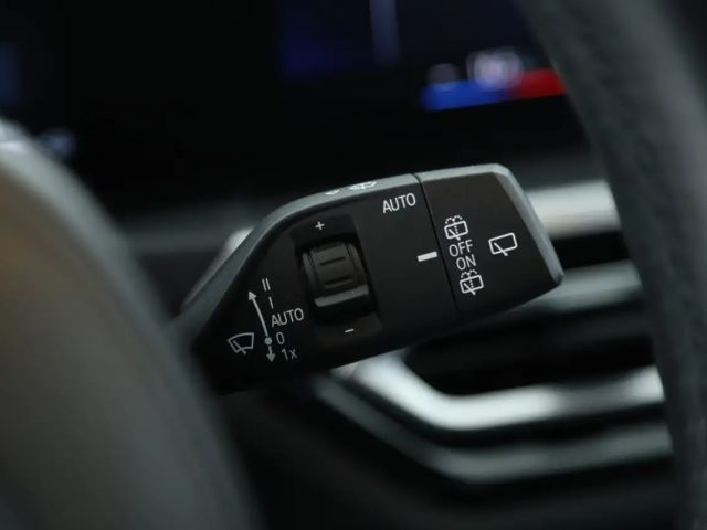 BMW 330 330e M-Sport Touring xDrive