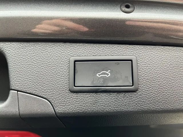 Skoda Superb 2.0 TSI Combi Selection