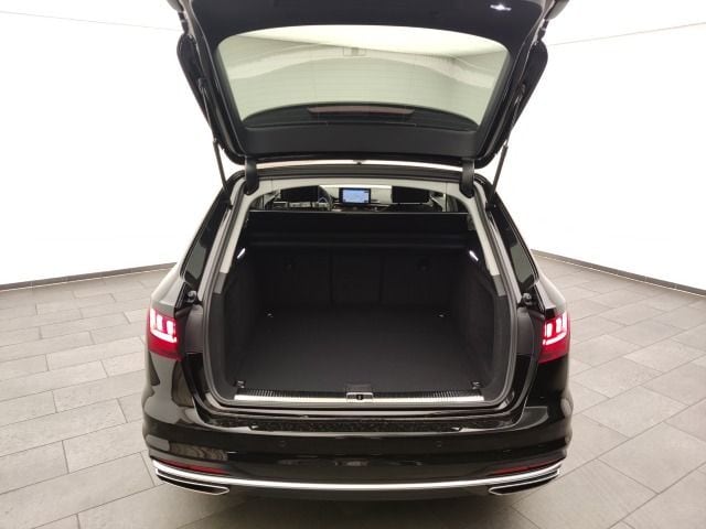 Audi A4 30 TDI Avant S-Tronic