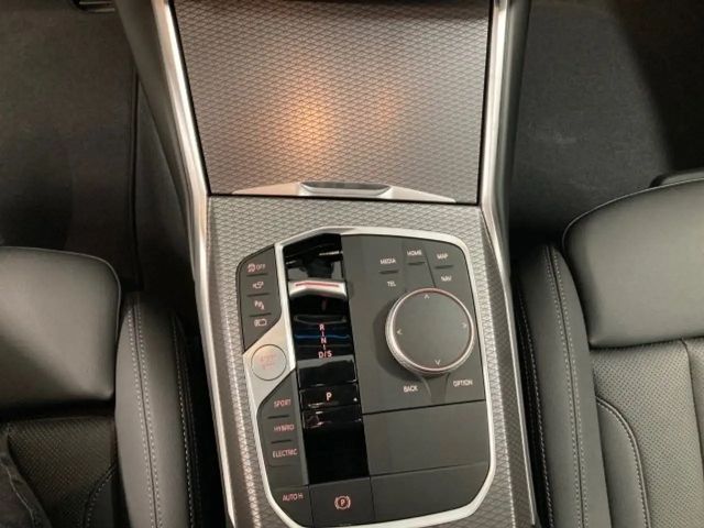 BMW 330 330e Touring