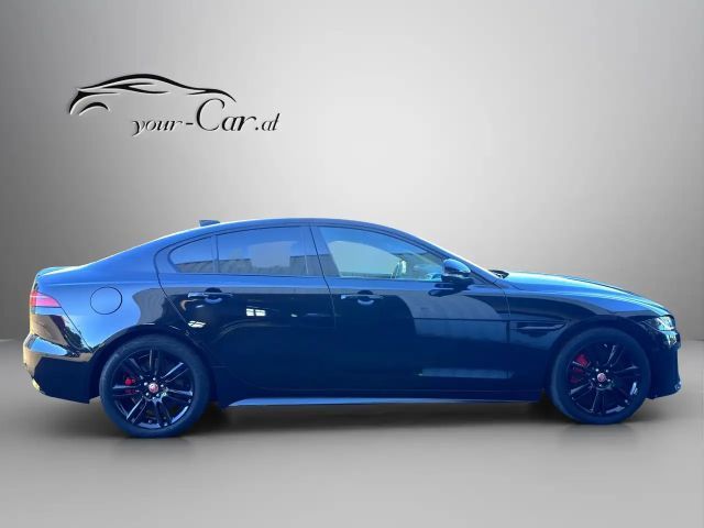 Jaguar XE AWD D200 R-Dynamic S