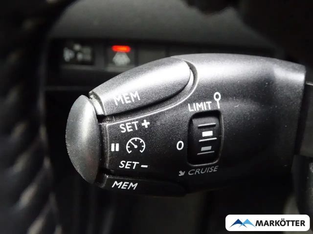 Peugeot E-208 Allure Pack