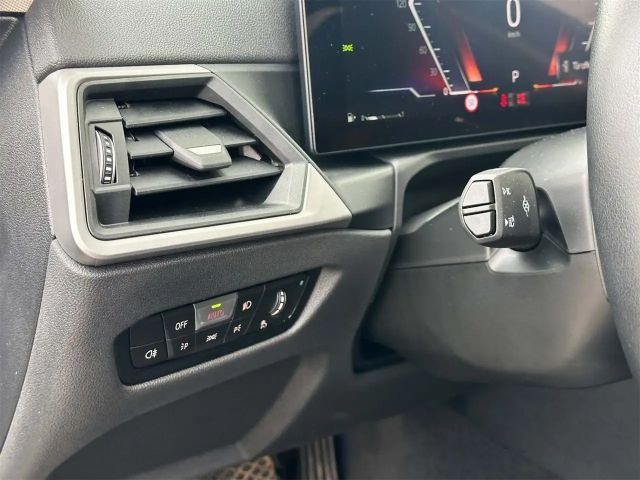 BMW 330 330e xDrive