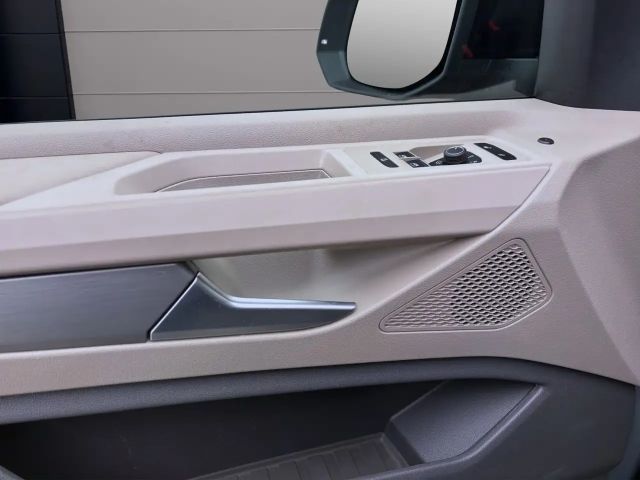 Volkswagen Multivan 2.0 TDI DSG Lang Life T7