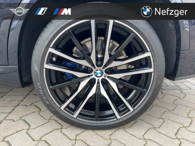 BMW X5 M50i