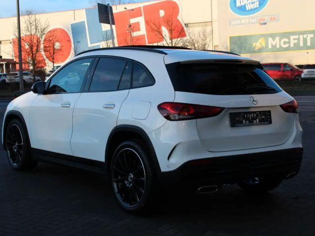 Mercedes-Benz GLA 250 4MATIC AMG Line