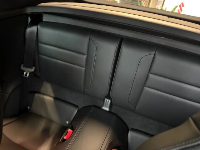 Porsche 992 Cabrio Carrera