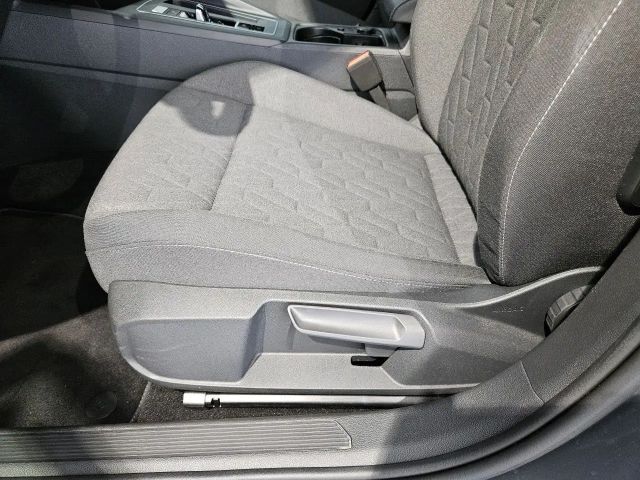 Volkswagen Golf 1.5 eTSI DSG Life