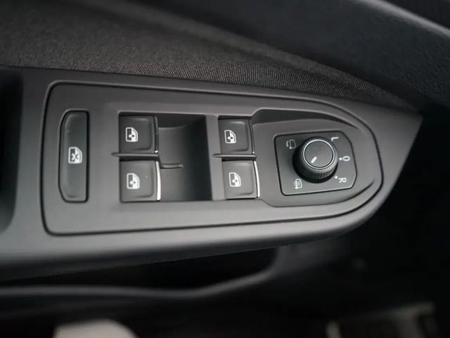 Volkswagen Golf 1.5 eTSI Golf VIII