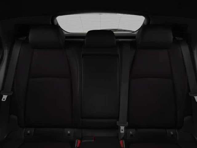 Mazda 3 Exclusive-line