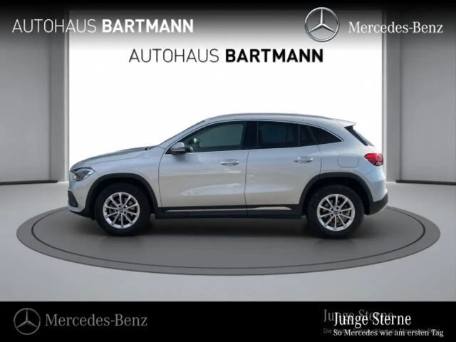 Mercedes-Benz GLA 180 Progressive