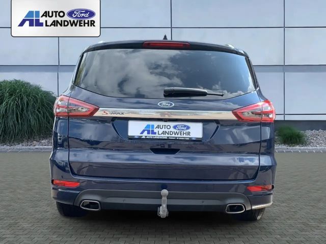 Ford S-Max Titanium