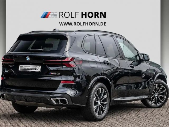BMW X5 M60i