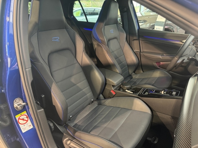 Volkswagen Golf Performance 2,0 l TSI+Kamera+ACC LED Matrix+