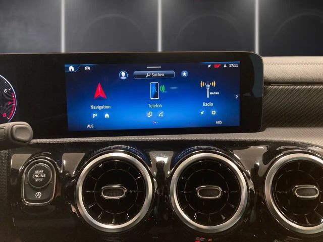 Mercedes-Benz CLA 180 Progressive