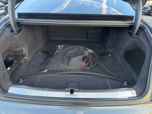 Audi A8 60 TFSI Hybride Quattro