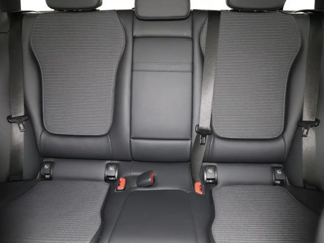 Mercedes-Benz C 200 AVANTGARDE Estate