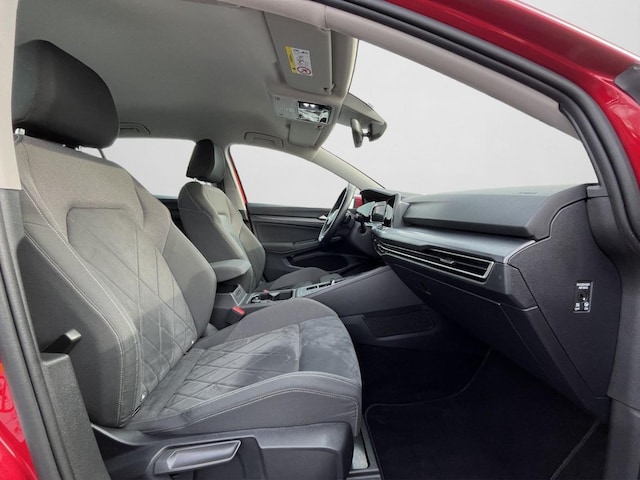 Volkswagen Golf 1.5 eTSI Golf VIII Style