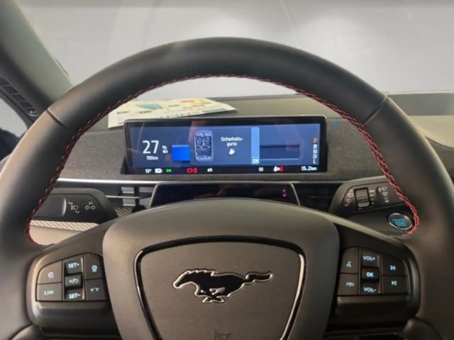 Ford Mustang Mach-E Premium RWD