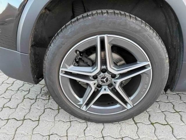 Mercedes-Benz GLB 200 AMG Line