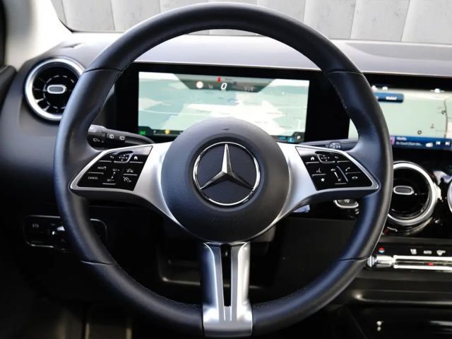 Mercedes-Benz B 180 Progressive