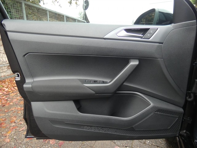 Volkswagen Taigo 1.5 TSI DSG R-Line