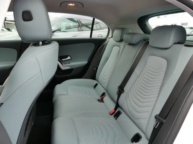 Mercedes-Benz A 180 Progressive