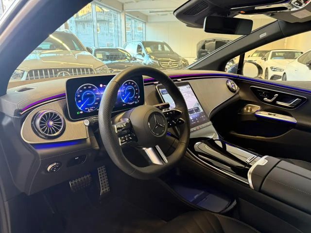 Mercedes-Benz EQE 300 AMG Line Sedan