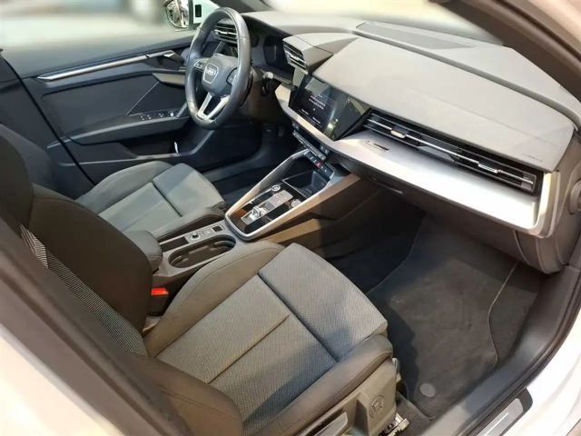 Audi A3 1.5 TFSI S-Line S-Tronic Sedan