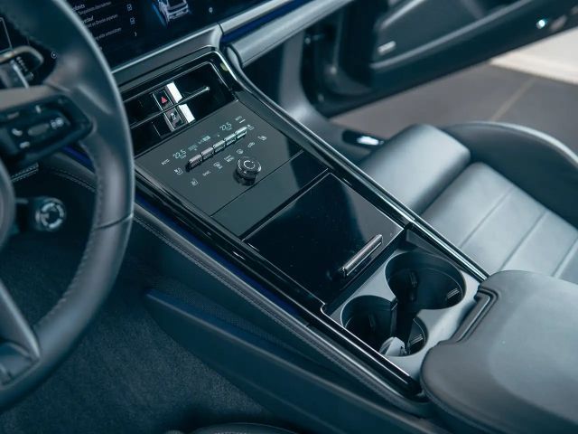 Porsche Panamera 4 E-Hybrid