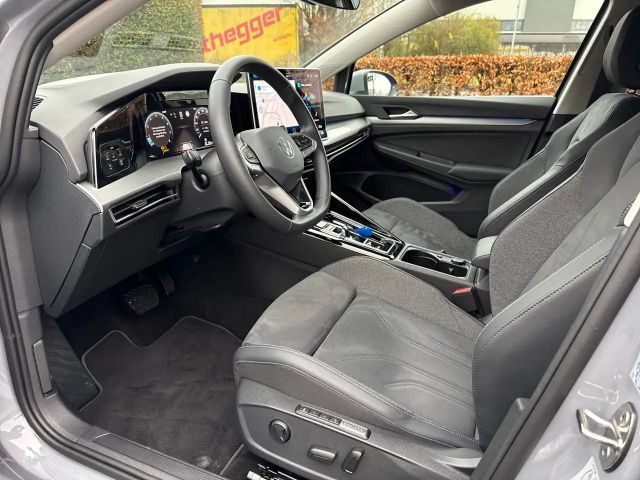 Volkswagen Golf 1.5 eTSI Golf VIII Style