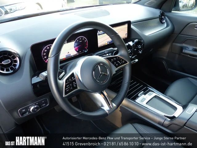 Mercedes-Benz GLA 200 ADVANCED+MBUX+RF.KAM+NAVI+LED+SPURHALTE
