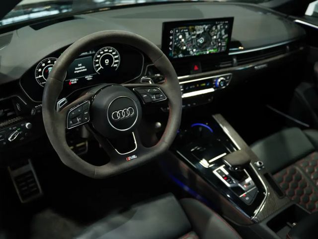 Audi RS4 Avant Quattro